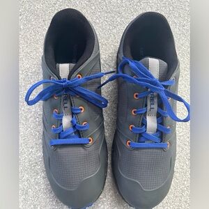 Merrell Altalight Kids Low Alternative  Gray Hiking Shoes Sneakers Size 6